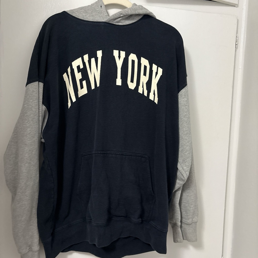 Brandy Melville New York oversized hoodie